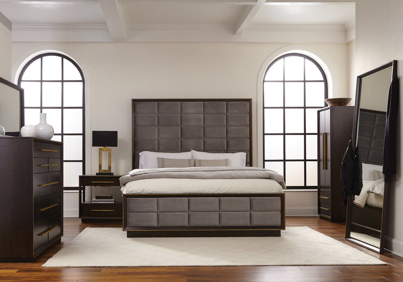 Durango Eastern King Upholstered Bed Smoked Peppercorn and Grey