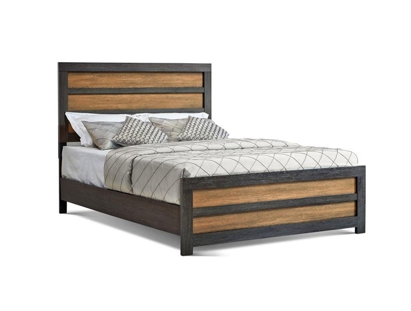Dewcrest Eastern King Panel Bed Caramel and Licorice
