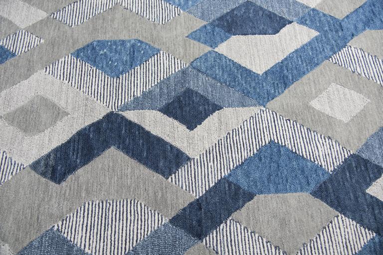 Idyllic Collection - Contemporary Ivory & White 5' X 8'